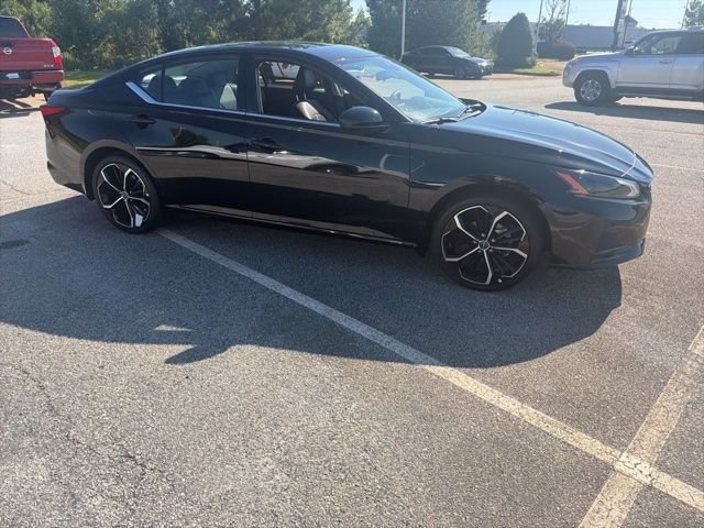 Certified Used 2025 Black Nissan 2.5 SR image 10