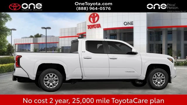 New 2026 White Toyota SR5 image 15