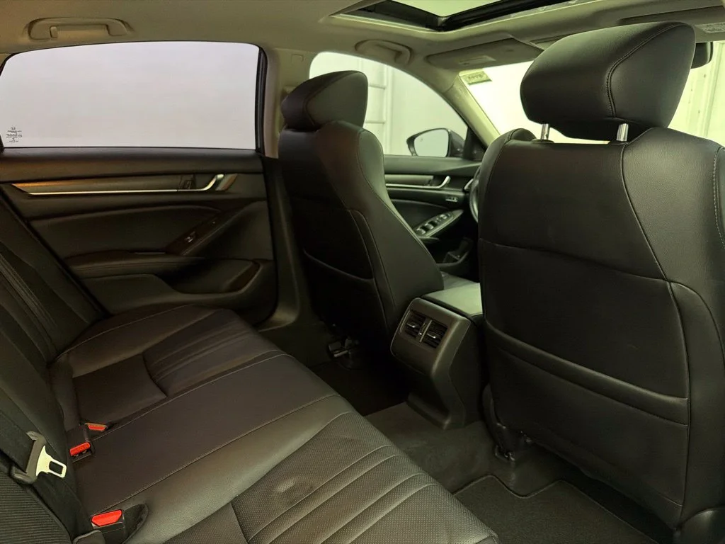 Used 2018 Gray Honda Touring image 28