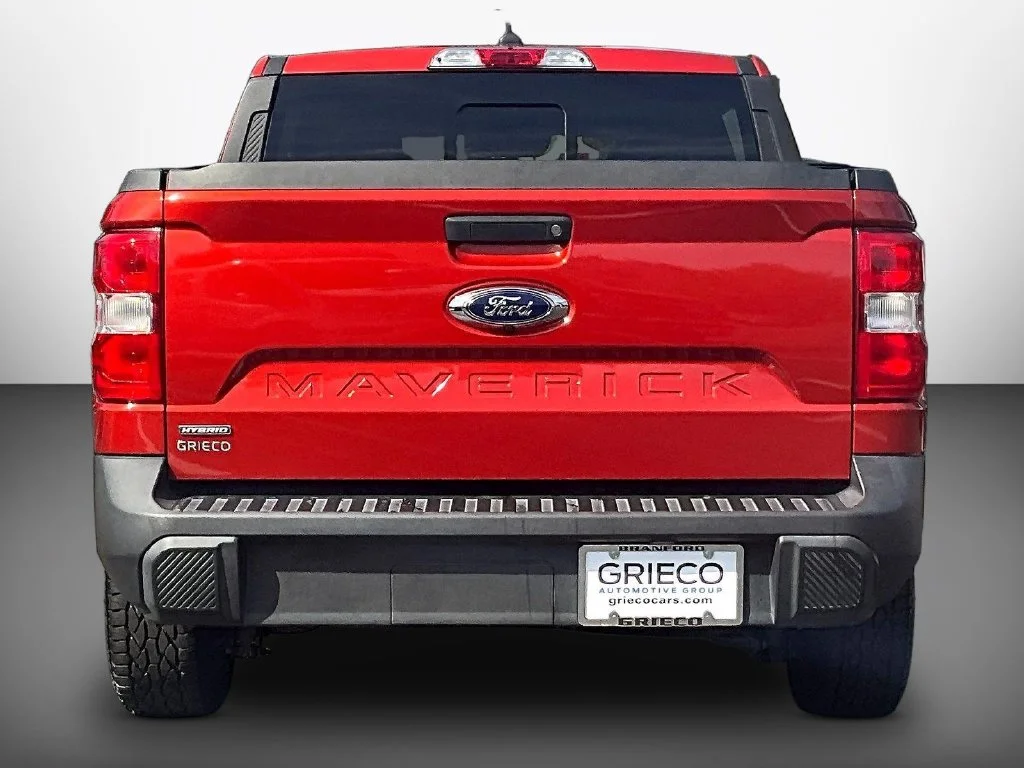 Used 2022 Red Ford Lariat image 6