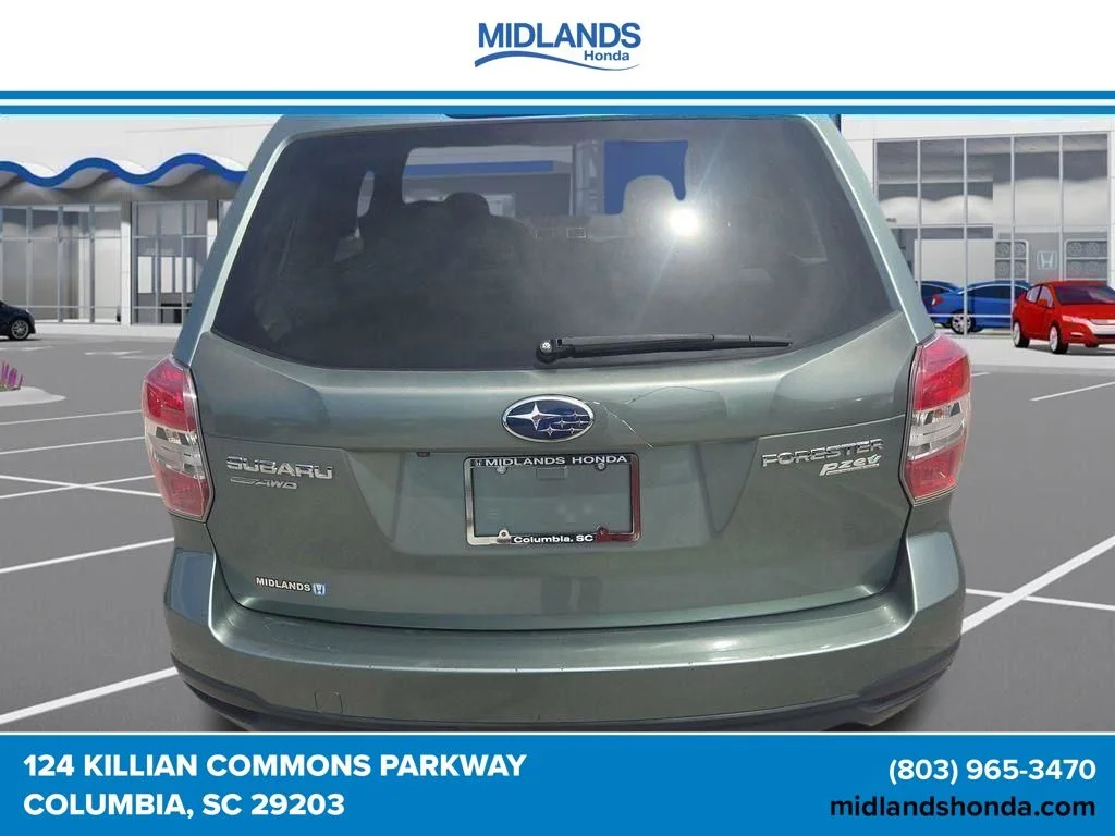 Used 2016 Green Metallic Subaru 2.5i Premium image 11