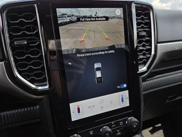New 2026 Oxford White Ford XLT image 27