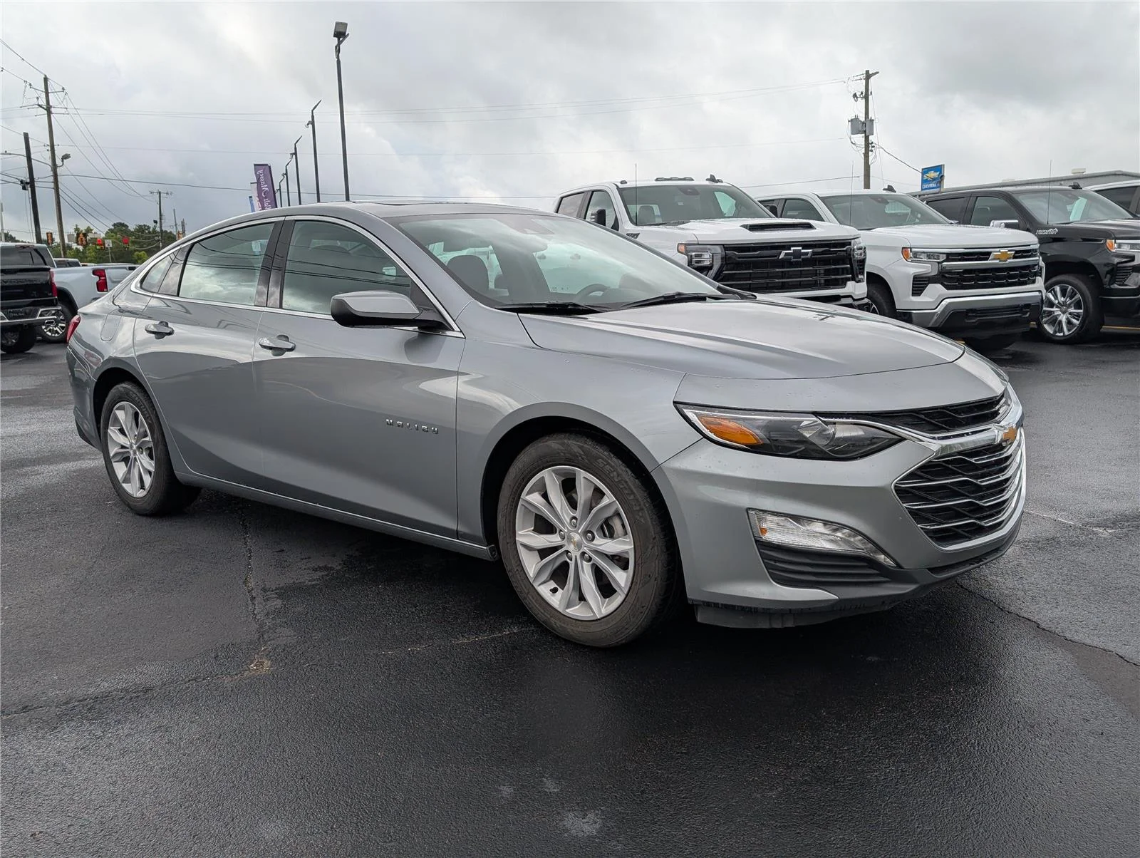 Used 2024 Sterling Gray Metallic Chevrolet 1LT image 7
