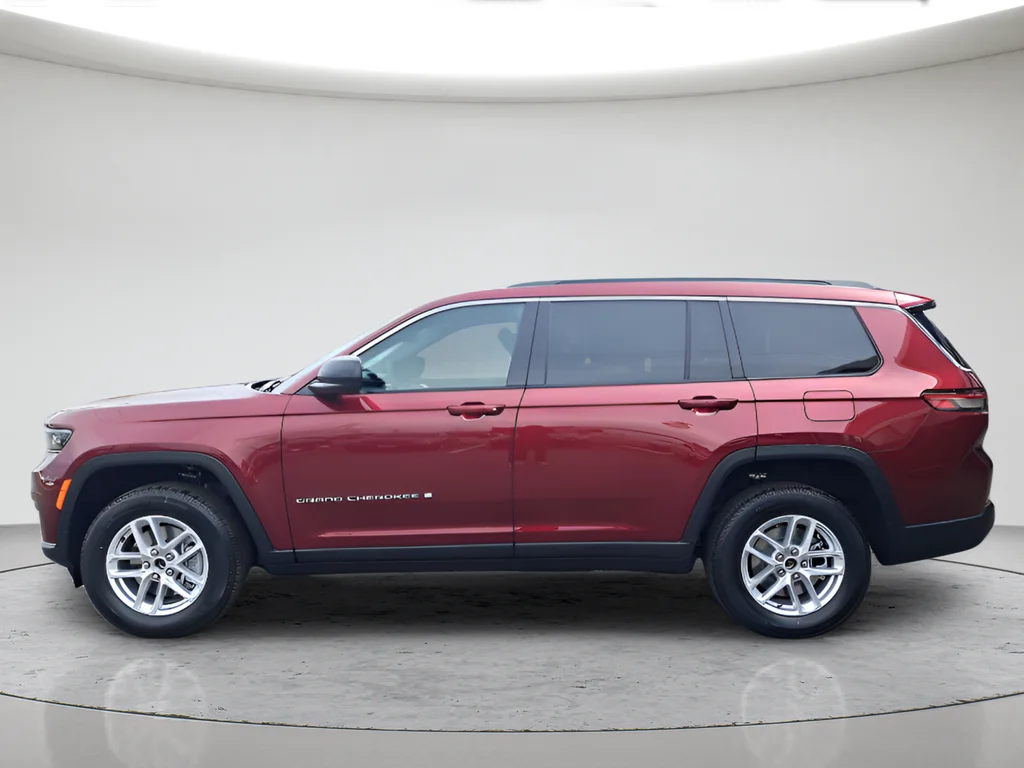 New 2026 Velvet Red Pearl-Coat Exterior Paint Jeep Laredo image 2