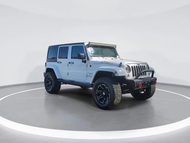 Used 2018 White Jeep Unlimited Sahara image 2