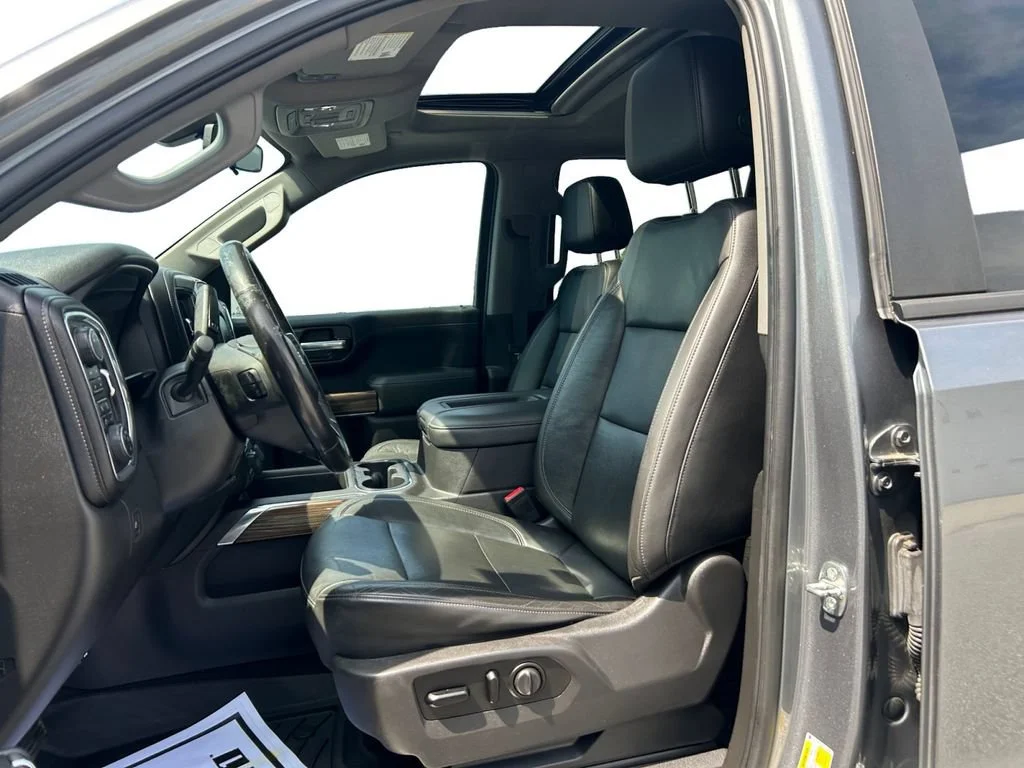 Used 2020 SATIN STEEL METALLIC Chevrolet RST image 25
