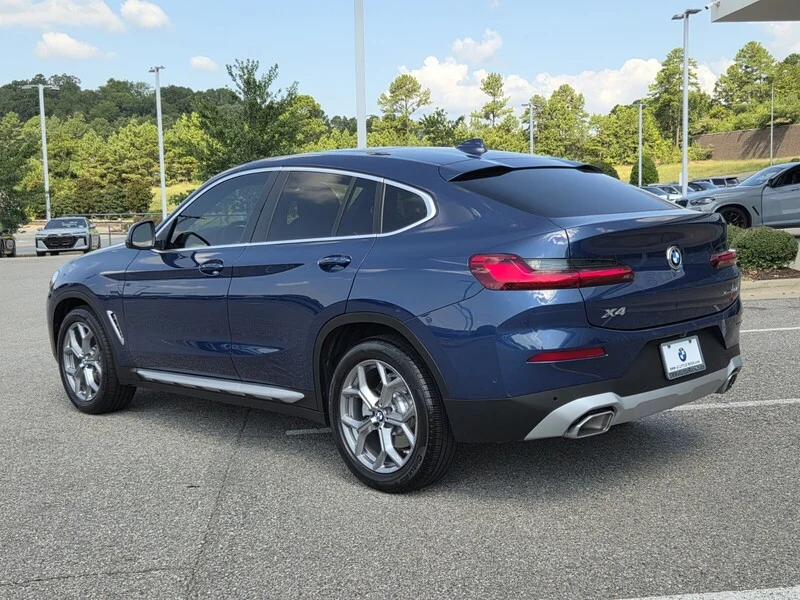 Used 2025 Blue Metallic BMW XDRIVE30I SPORTS ACTIVITY COUPE image 3