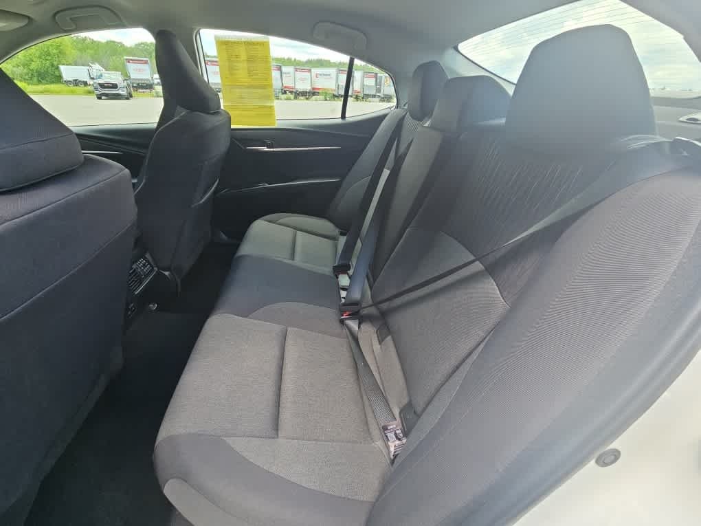 2025 Toyota Camry LE - Photo 13