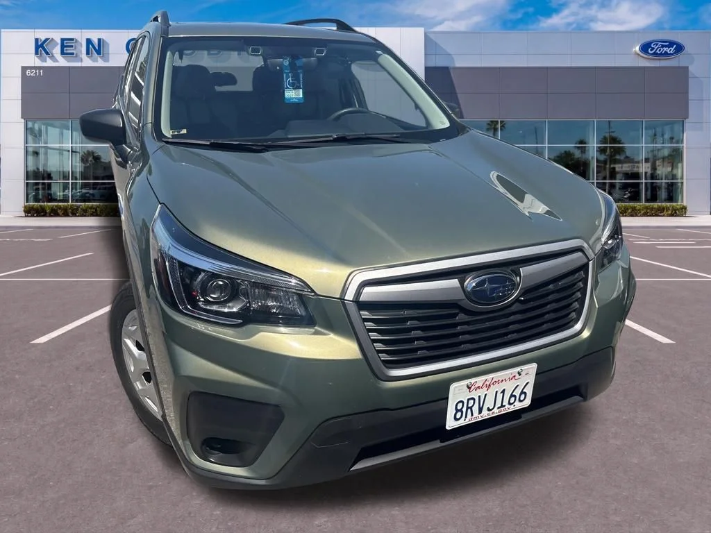 Used 2020 Green Subaru Base image 3