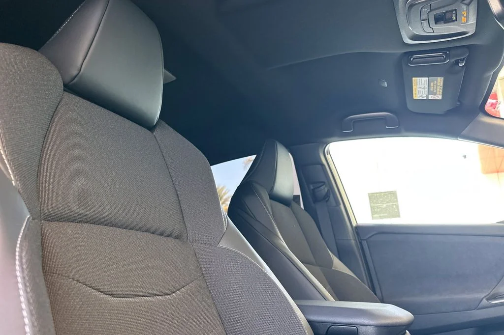 New 2026 Wind Chill Pearl Toyota SE image 17