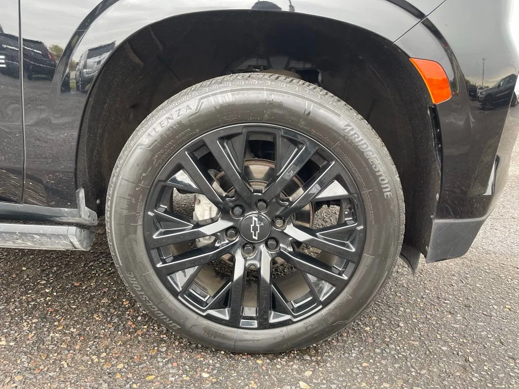 Used 2021  Chevrolet High Country image 18