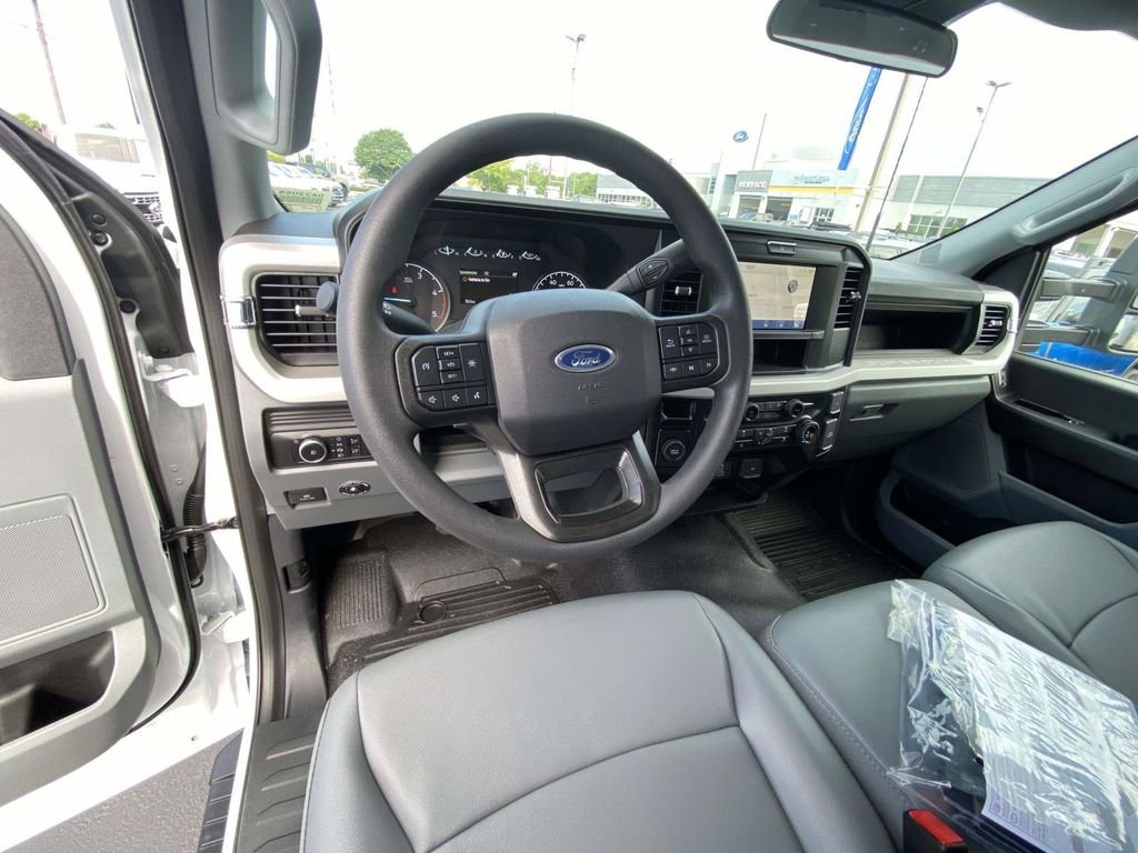 New 2026 Oxford White Ford F-550® XL image 10