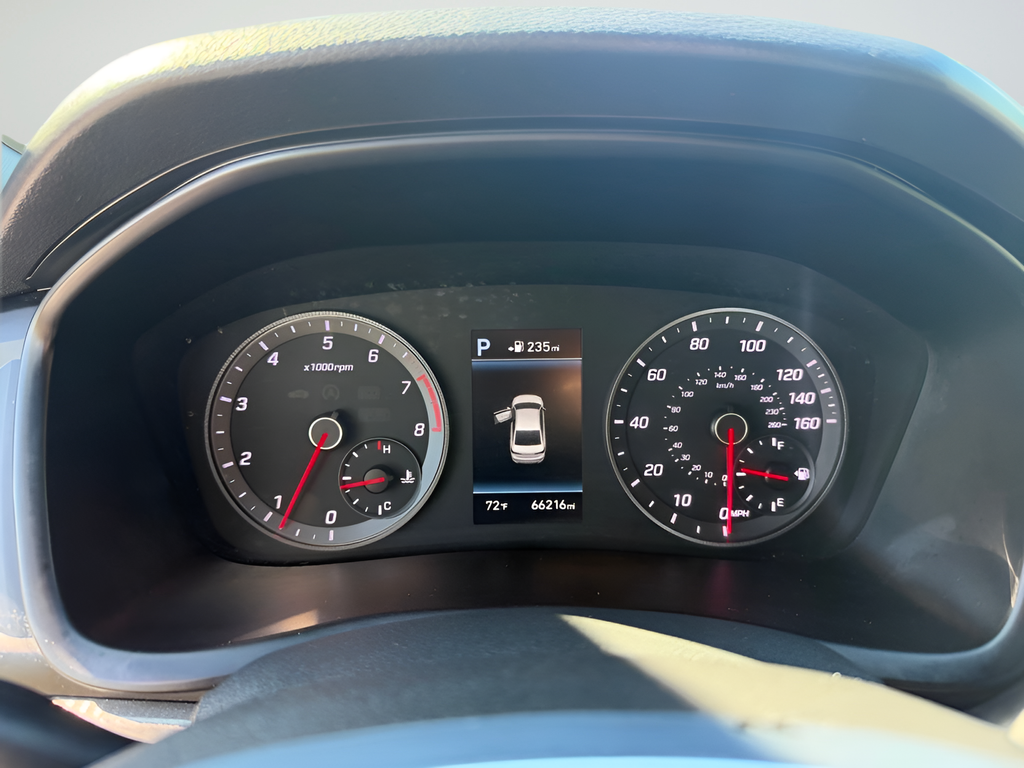 Used 2018 Red Hyundai Sport image 11