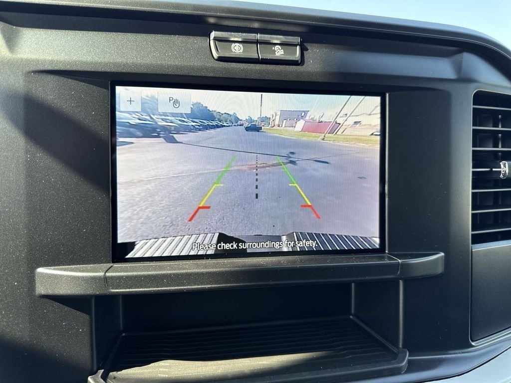 New 2026 Oxford White Ford F-350® XL image 32