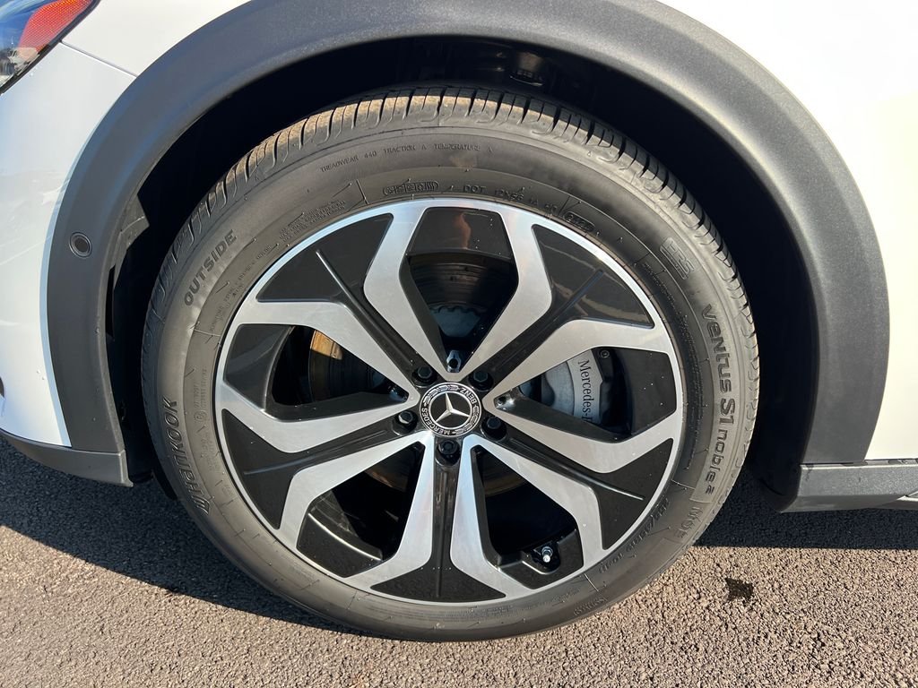 Certified Used 2025 White Mercedes-Benz E 450 image 34