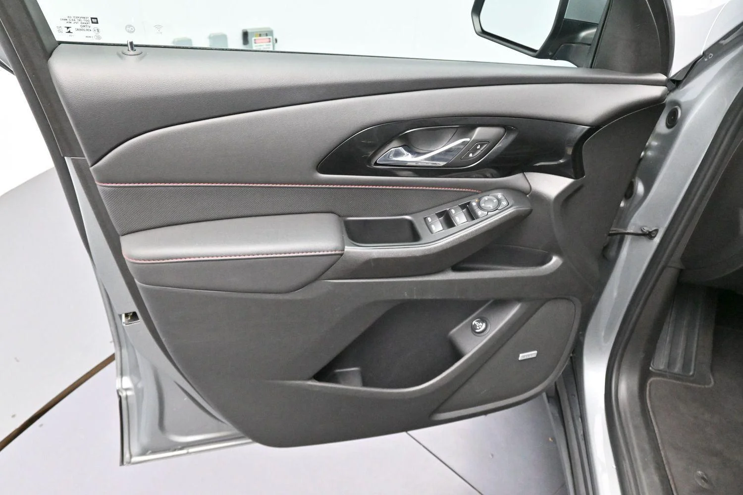 Used 2023 Sterling Gray Metallic Chevrolet RS image 8