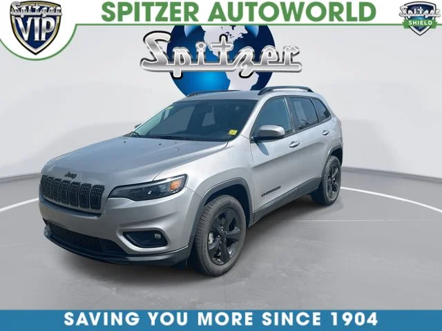 Used 2020 Silver Jeep Latitude Plus image 4