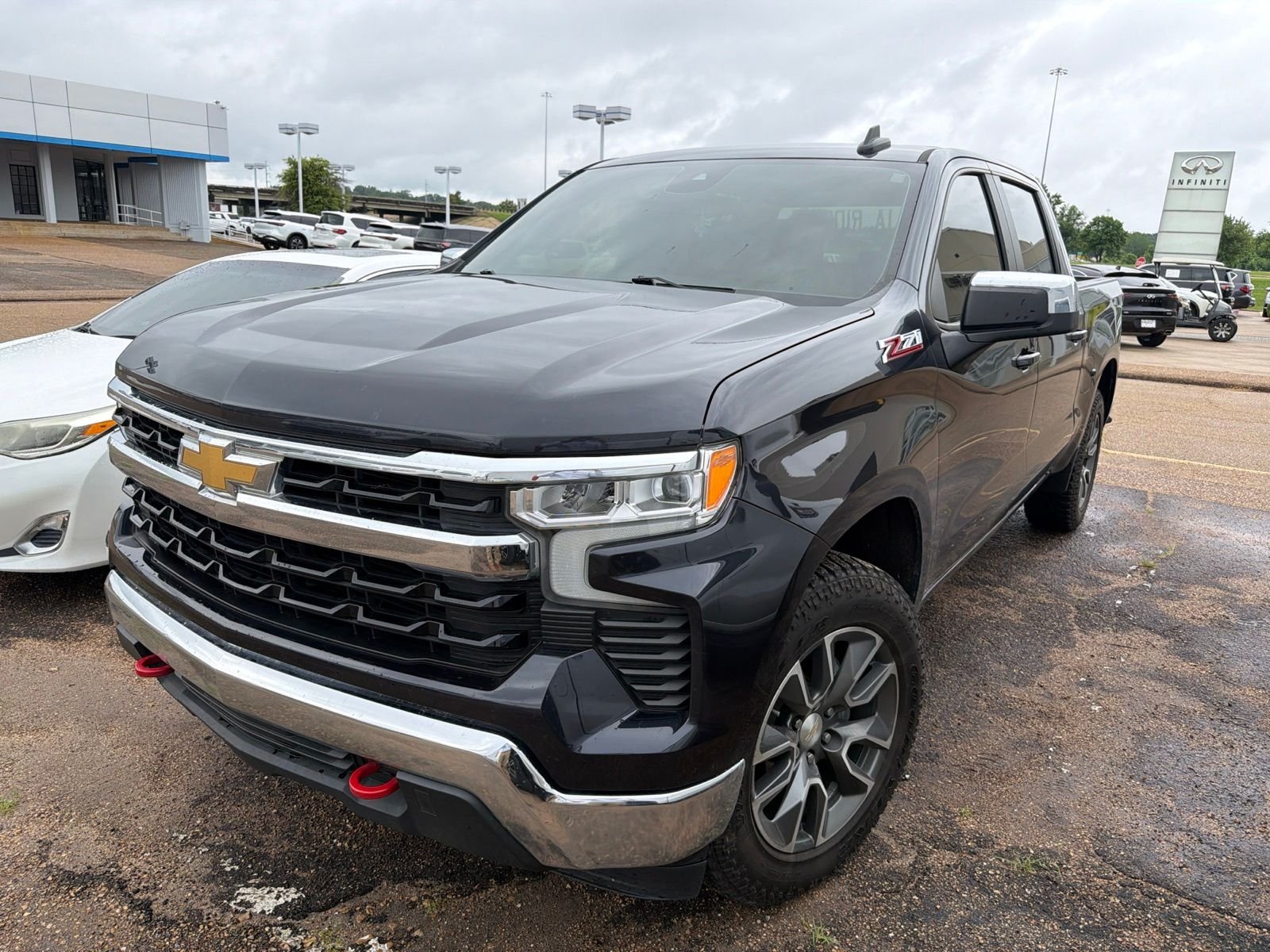 Used 2022 Gray Chevrolet LT image 5