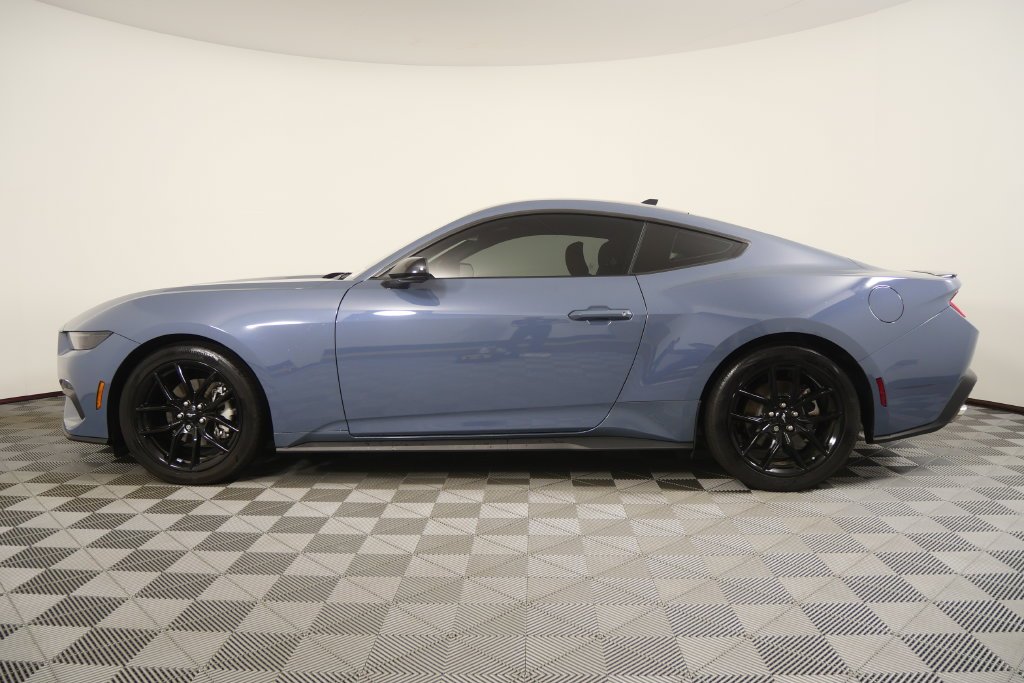 Used 2025 Vapor Blue Ford EcoBoost image 11