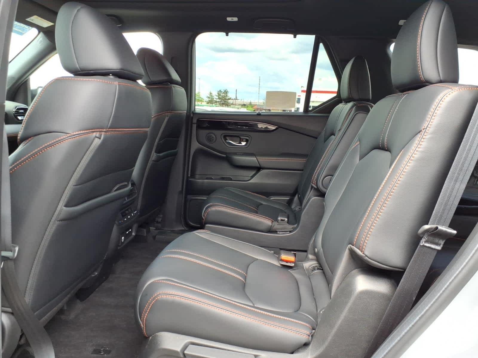 2025 Honda Pilot TrailSport - Photo 13