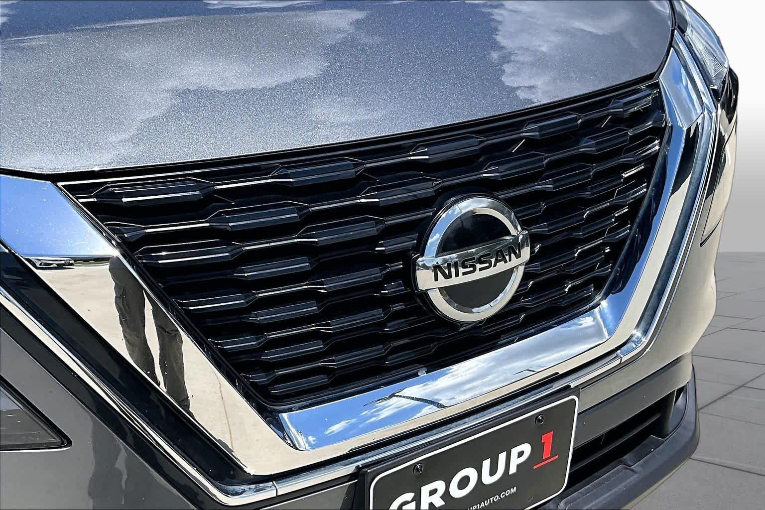 Used 2021 Gun Metallic Nissan S image 28