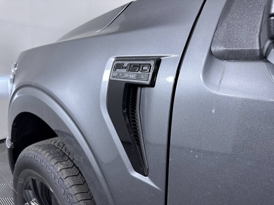 New 2026 Carbonized Gray Metallic Ford Lariat image 33