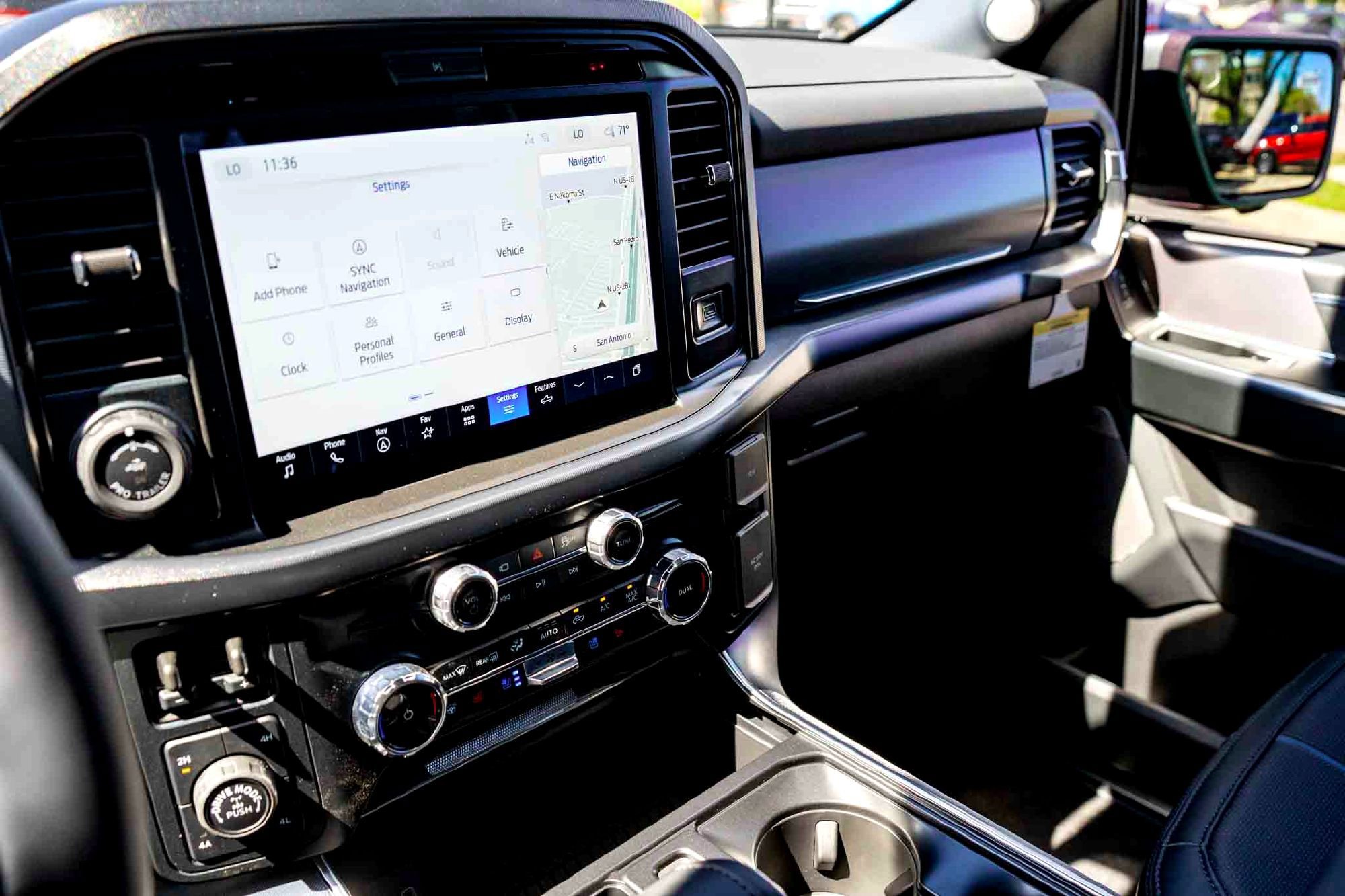 New 2025 Carbonized Gray Metallic Ford Platinum image 14