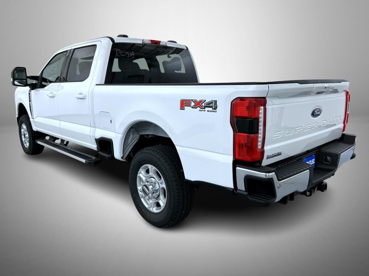 New 2026 Oxford White Ford XLT image 7