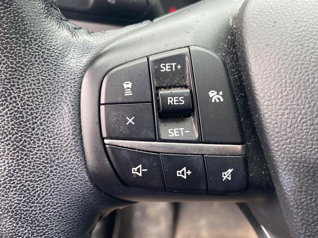 Used 2020 Blue Ford SEL image 14