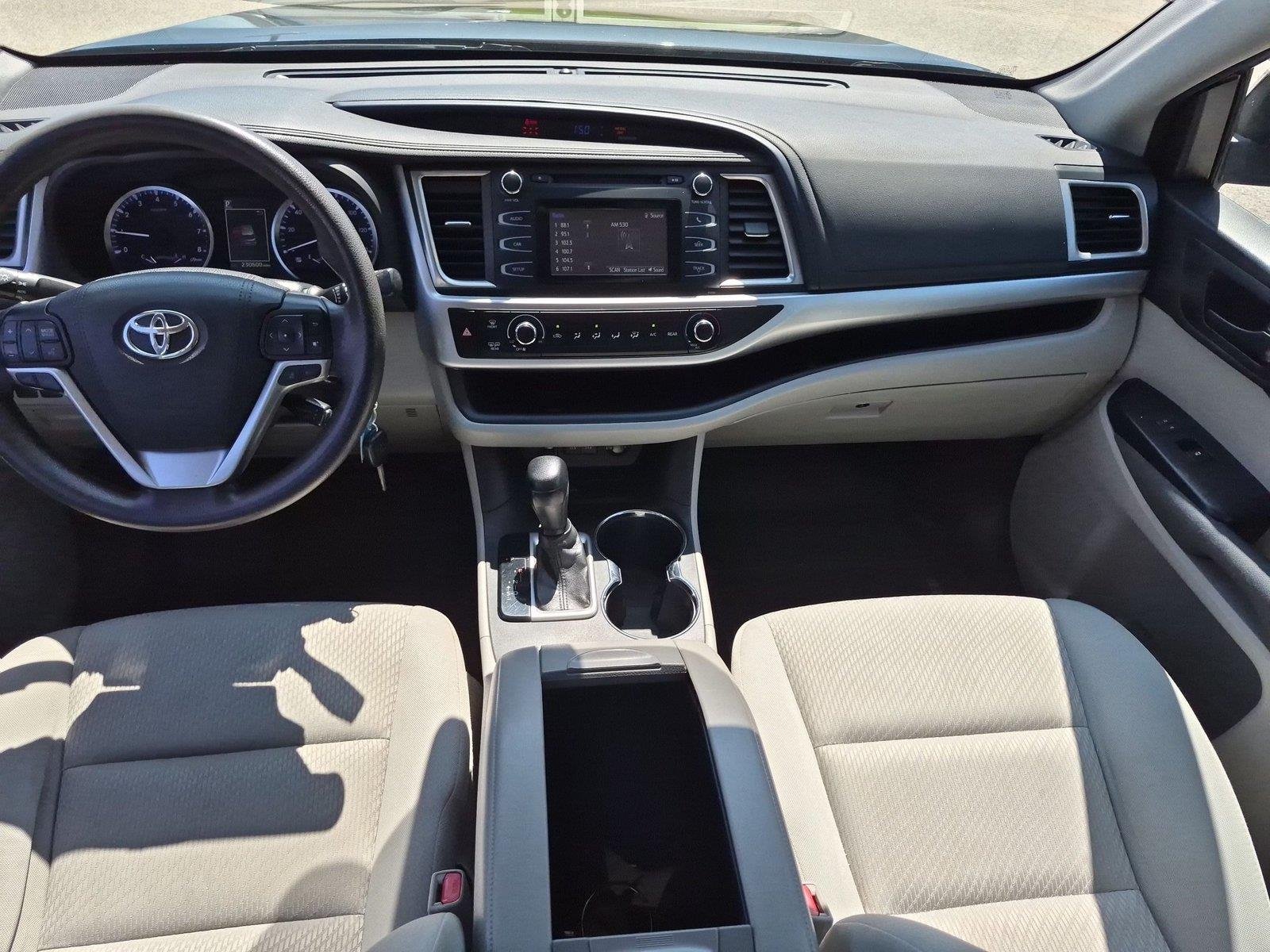 Used 2017 Midnight Black Metallic Toyota LE image 31