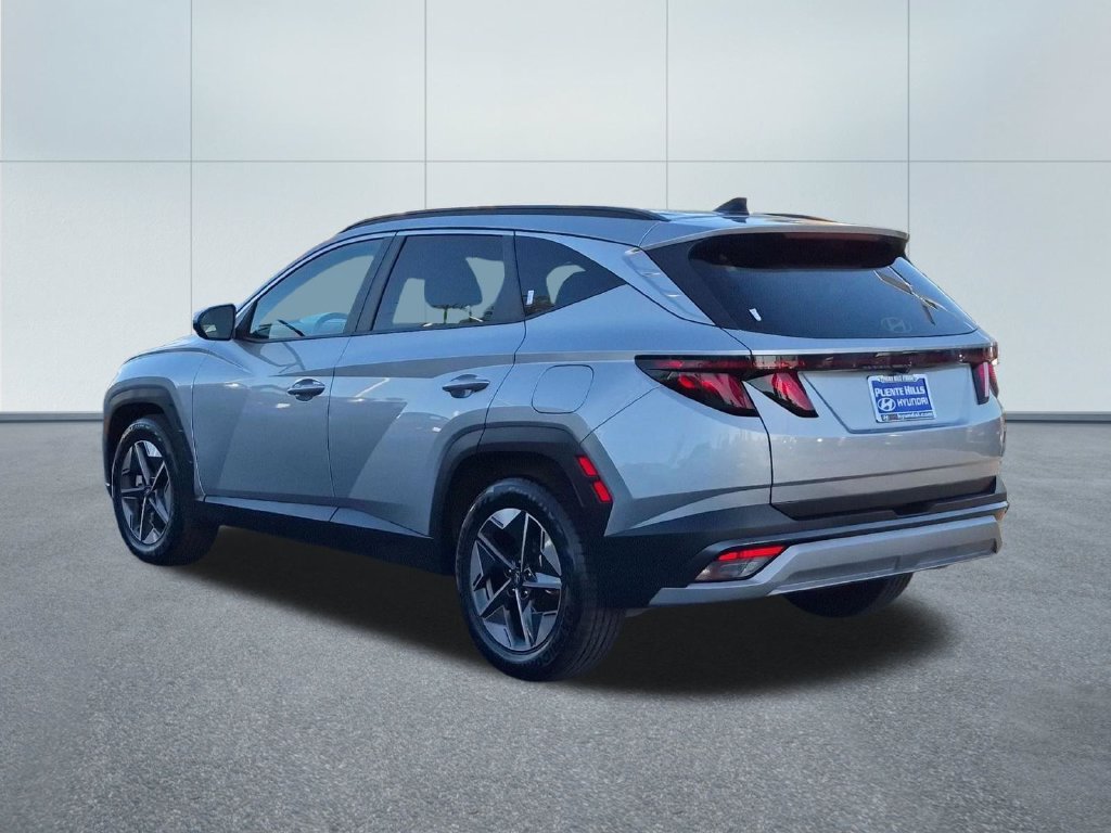 Used 2025 Silver Hyundai SEL image 4