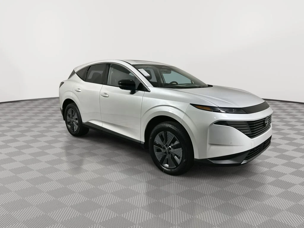 New 2026 White Nissan SL image 2