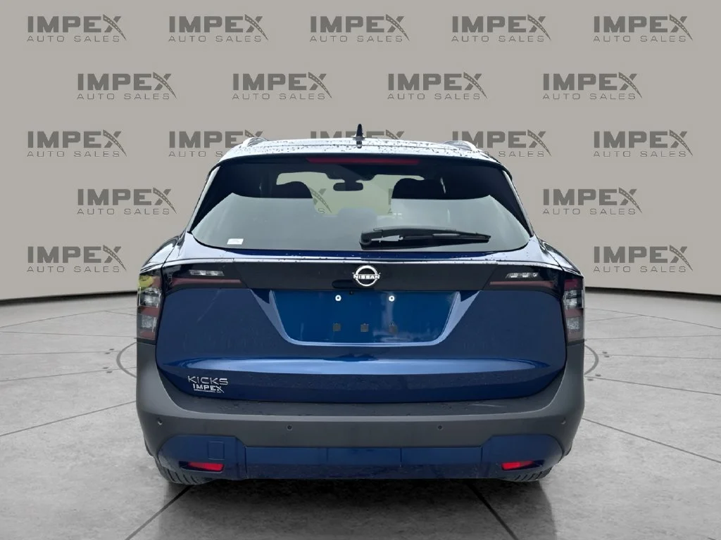Used 2026 Blue Nissan SV image 4