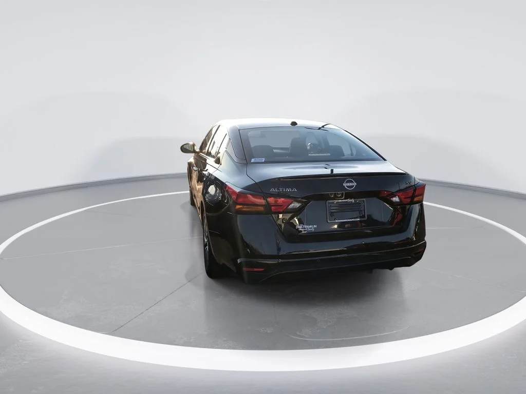 Used 2024 Black Nissan 2.5 SV image 7