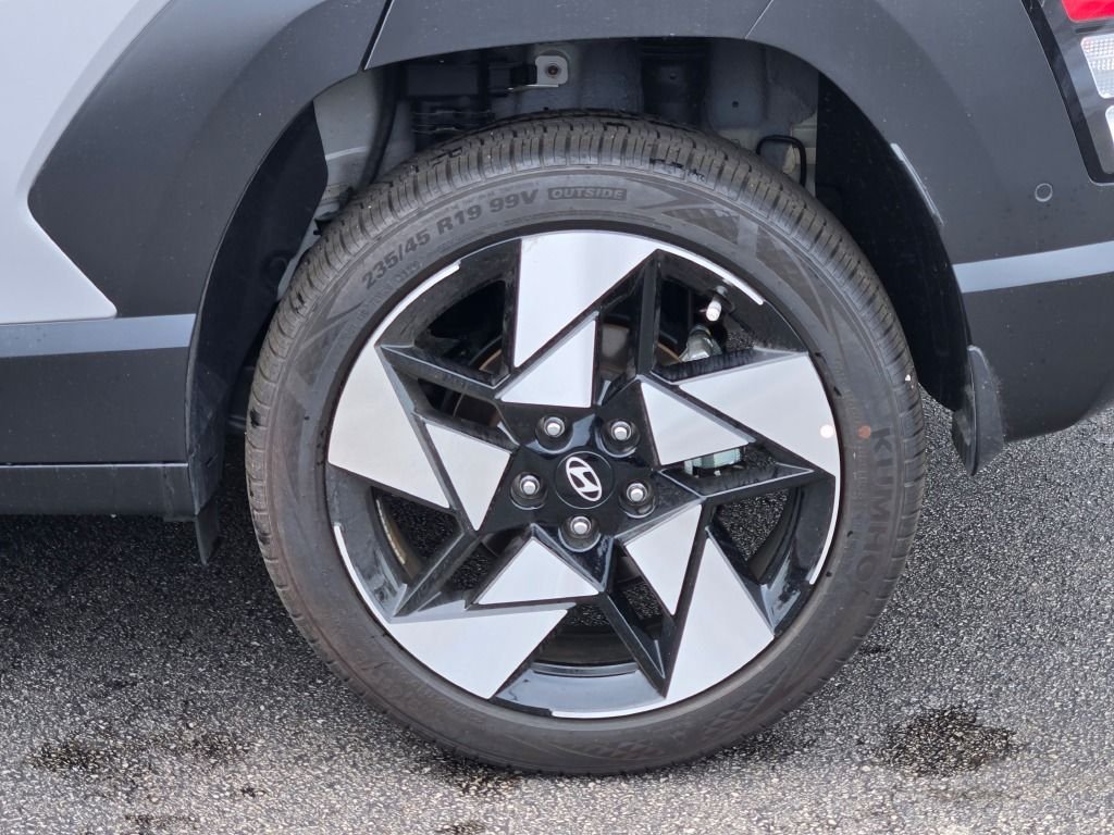 Used 2026 Cyber Gray Metallic Hyundai Limited image 15