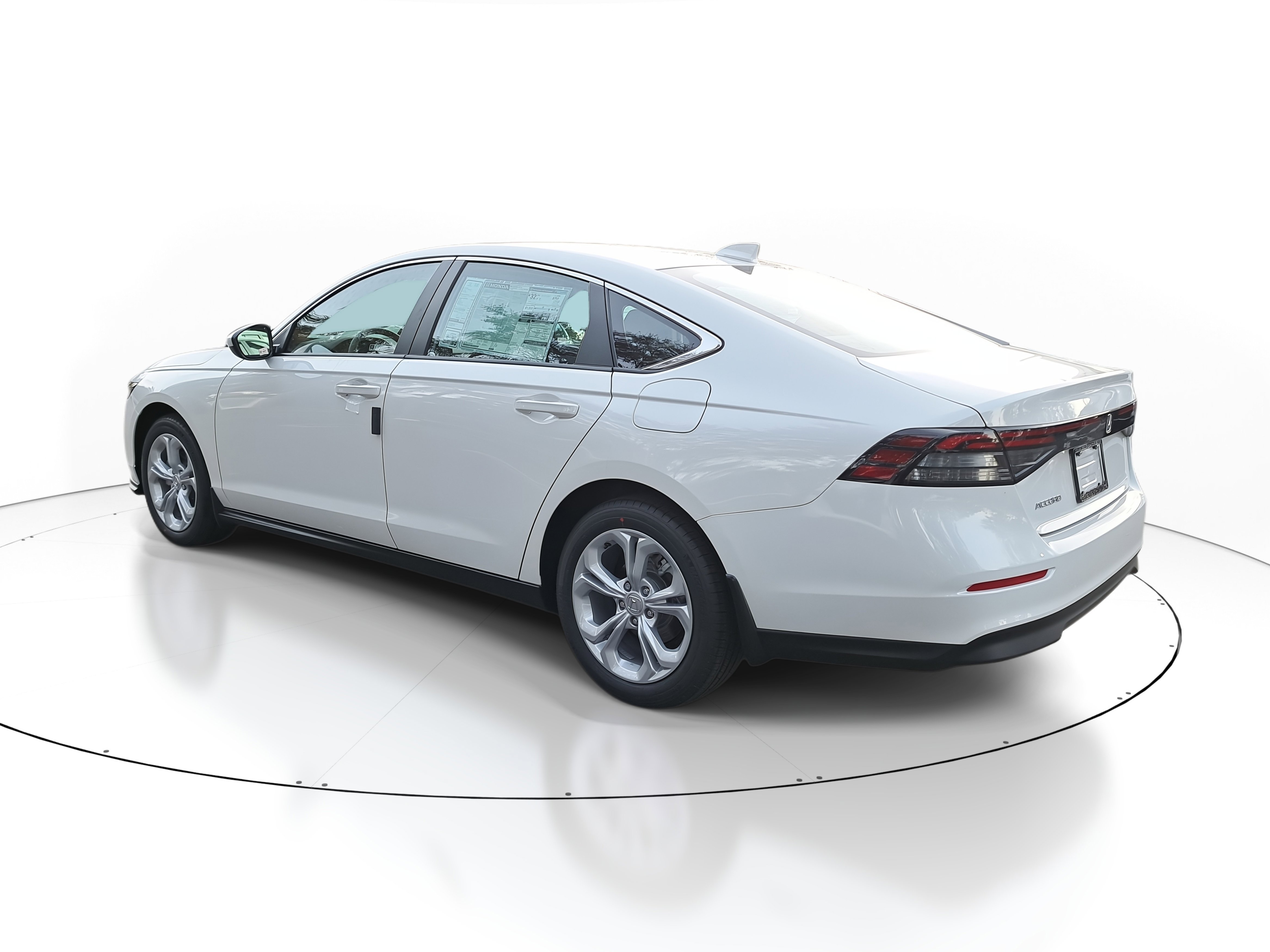 New 2026 Platinum White Pearl Honda LX image 4