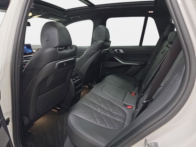 Certified Used 2026 Alpine White BMW xDrive40i image 10