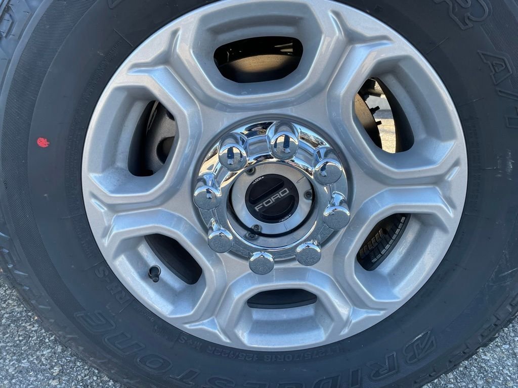 New 2026 Blue Ford XLT image 5