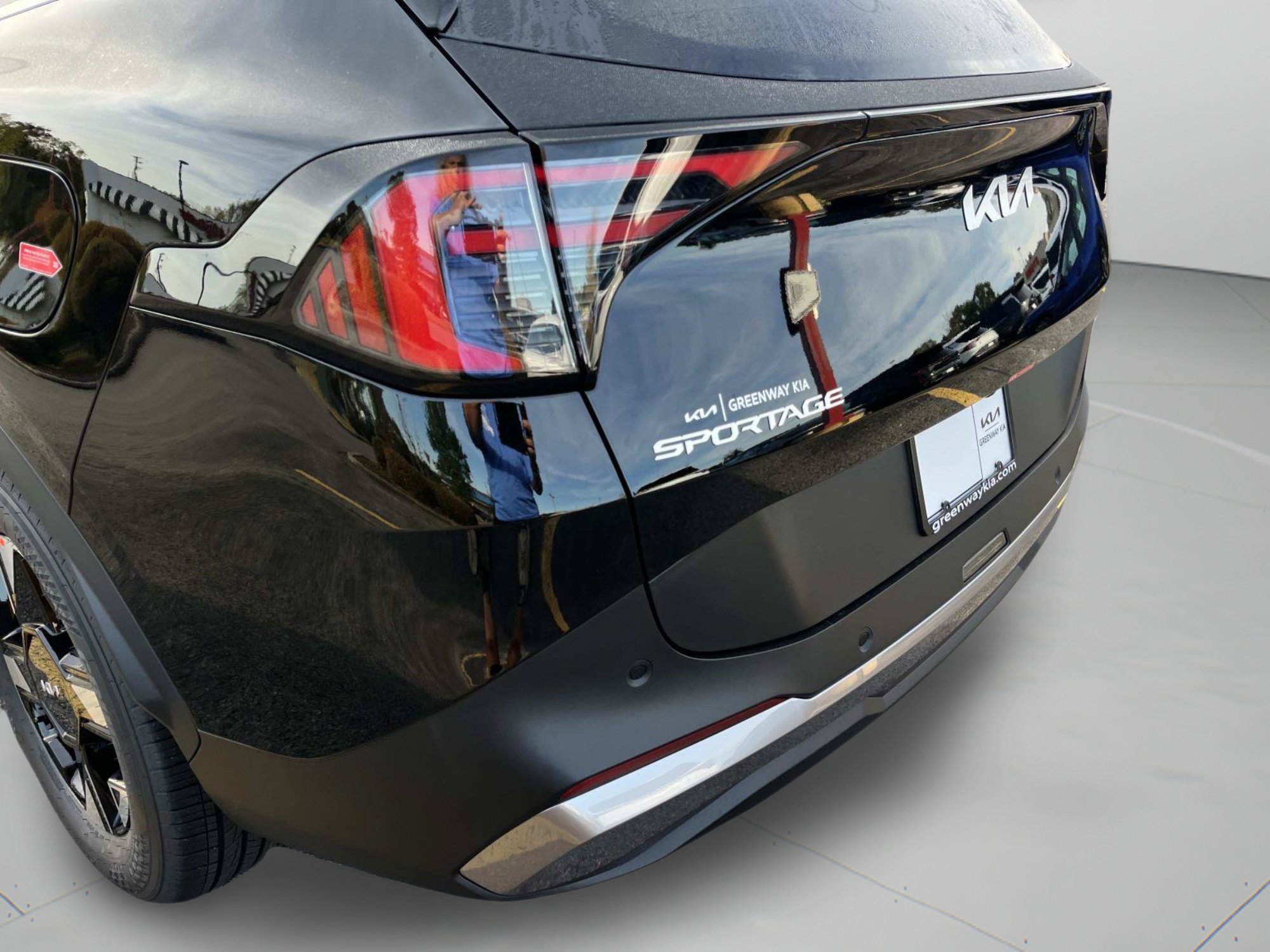 New 2027 Ebony Black Kia LX image 31