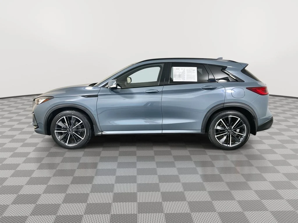 Used 2023 Gray INFINITI SPORT image 5
