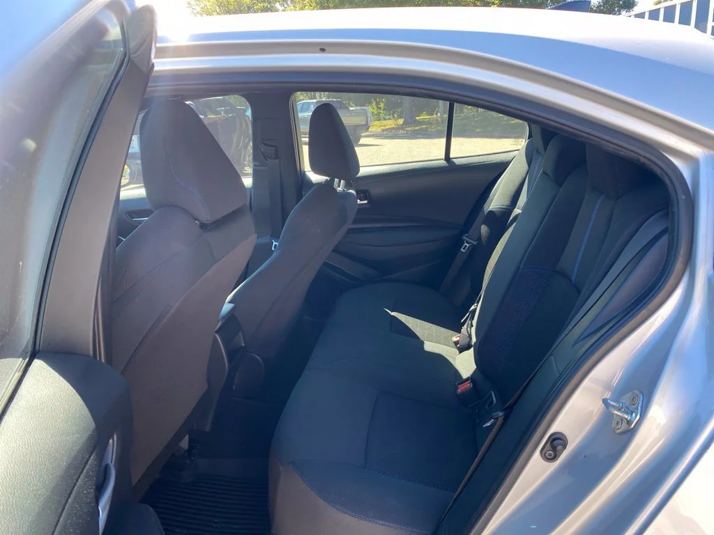 Used 2022  Toyota SE image 16
