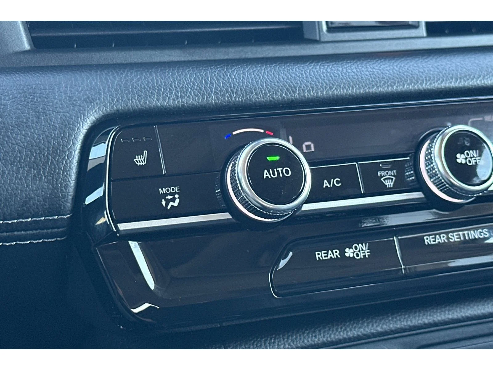 Used 2024 Crystal Black Pearl Honda Touring image 30