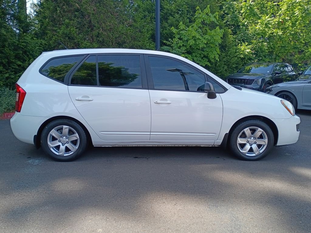 Used 2007 White Kia LX image 2