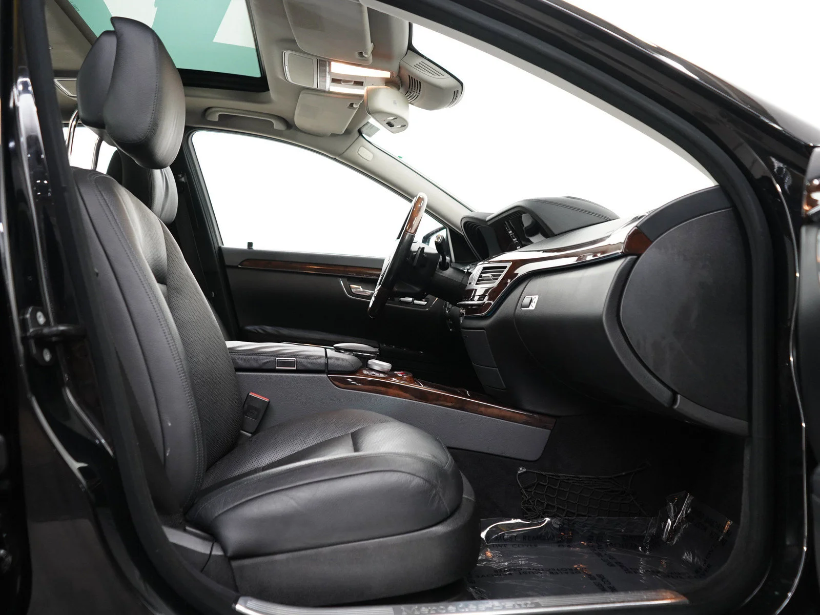 Used 2011 Black Mercedes-Benz 4D SEDAN S550 4MATIC® image 11