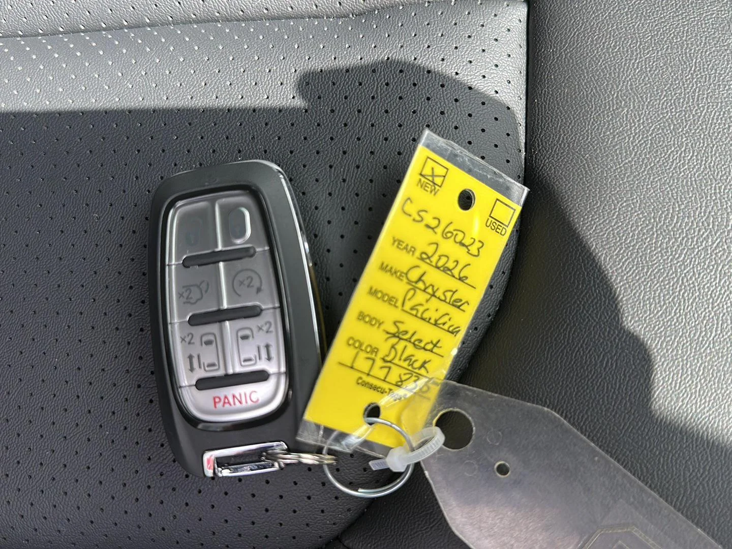 2026 Chrysler Pacifica Select - Photo 36