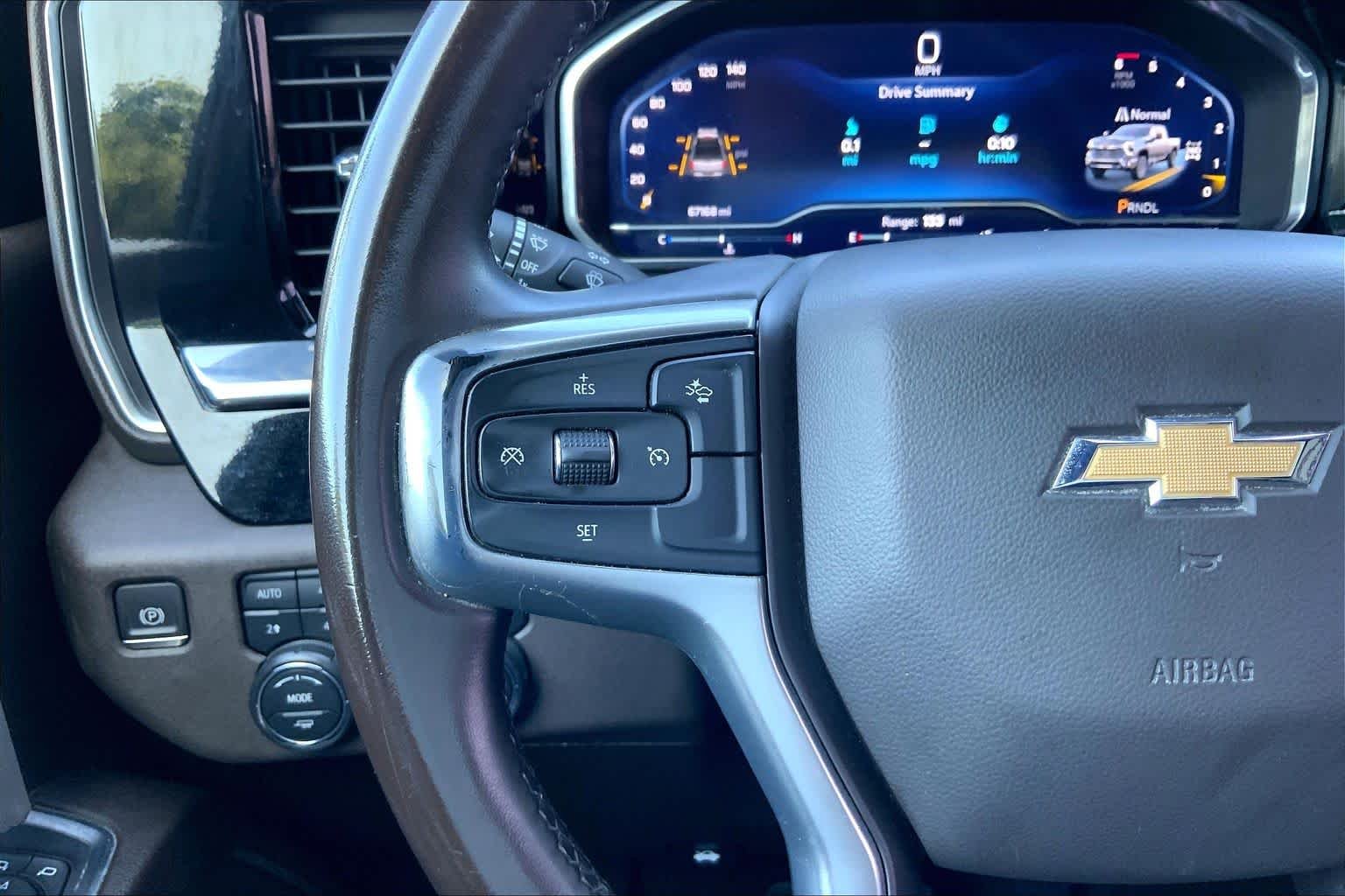 Used 2024 Summit White Chevrolet LT image 23