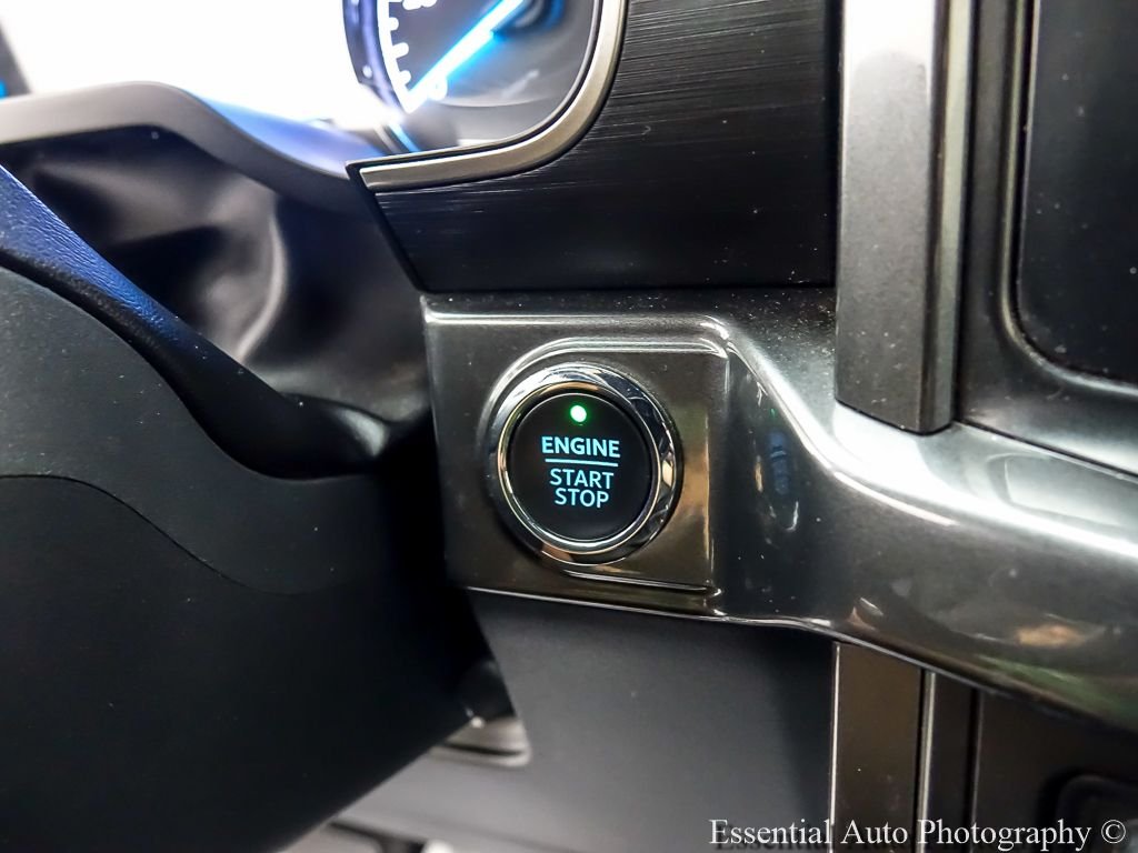 Used 2023 Blue Ford XLT image 14