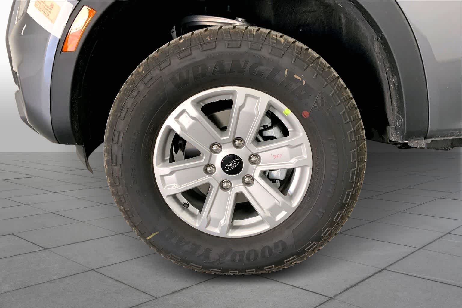 New 2026 Carbonized Gray Metallic Ford XL image 9