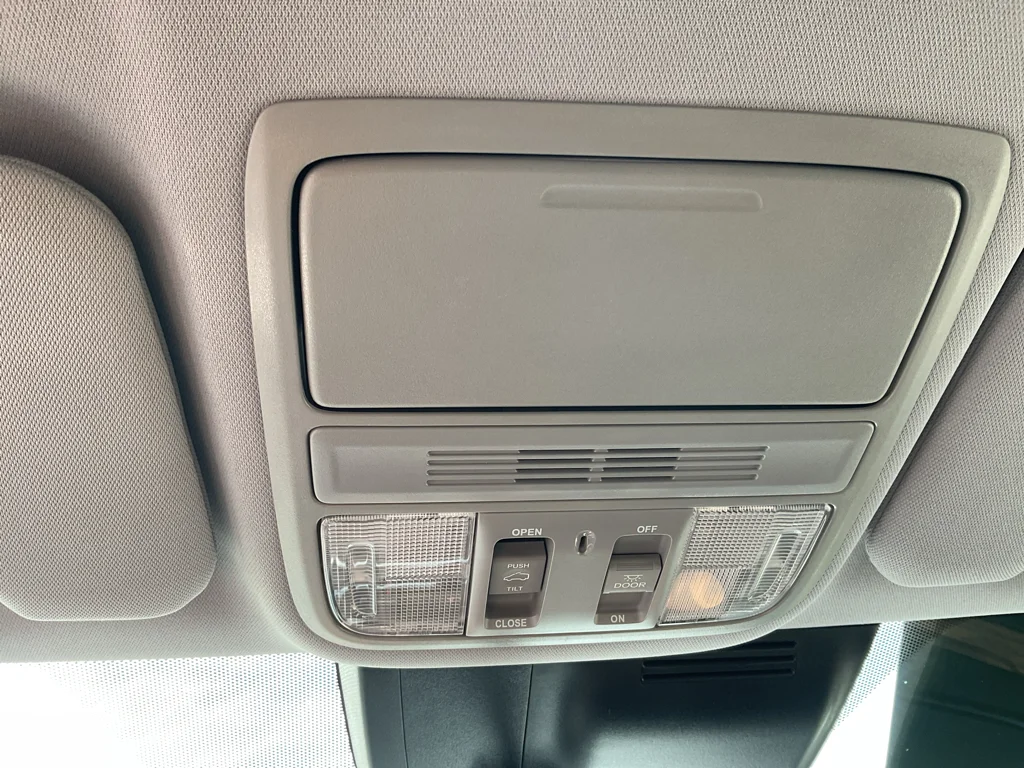 Used 2022 Lunar Silver Metallic Honda EX image 24