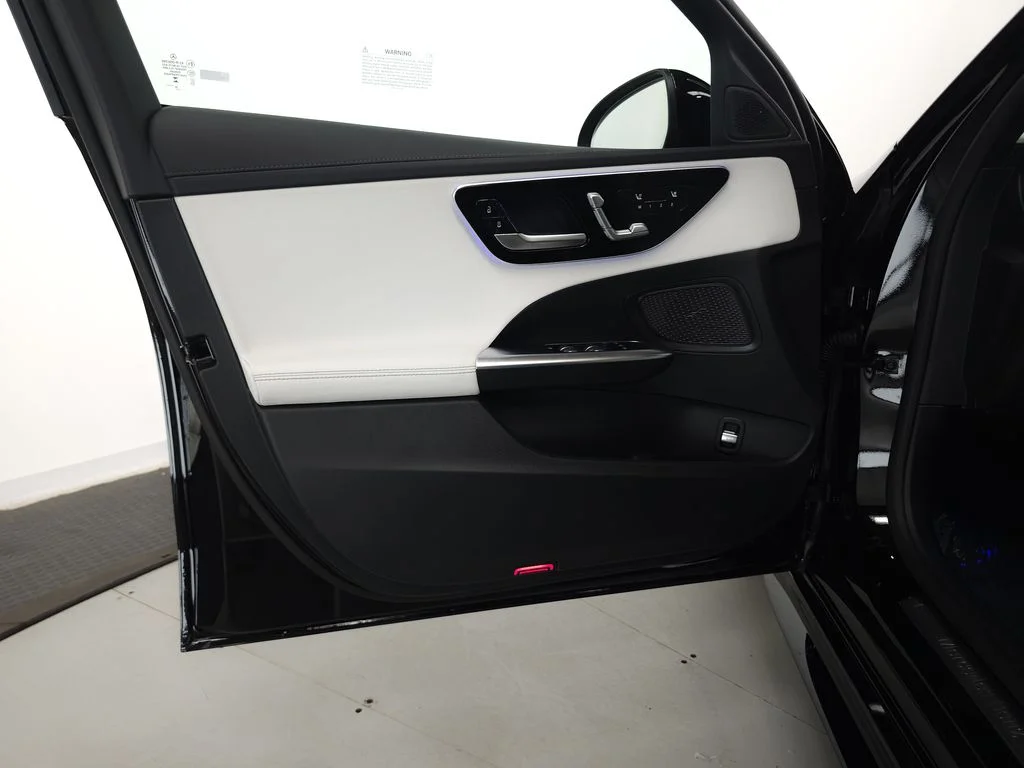 Certified Used 2026 Black Mercedes-Benz C 300 image 5